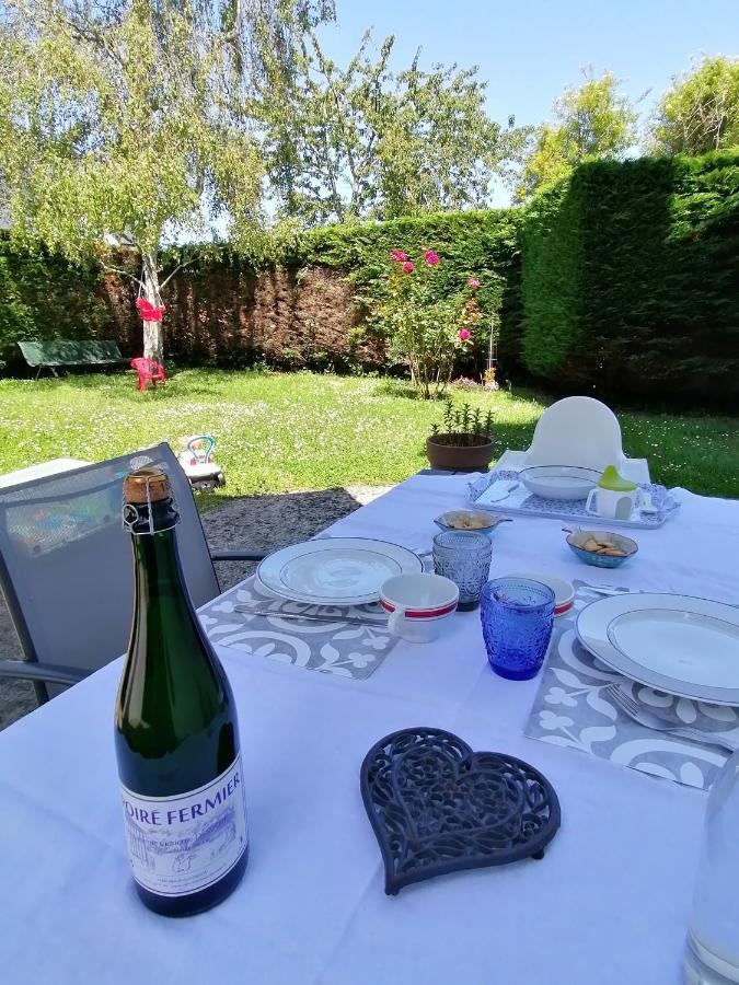 A La "Georgette" Et Son Jardin Avec Parking Apartman Villers-sur-Mer Kültér fotó